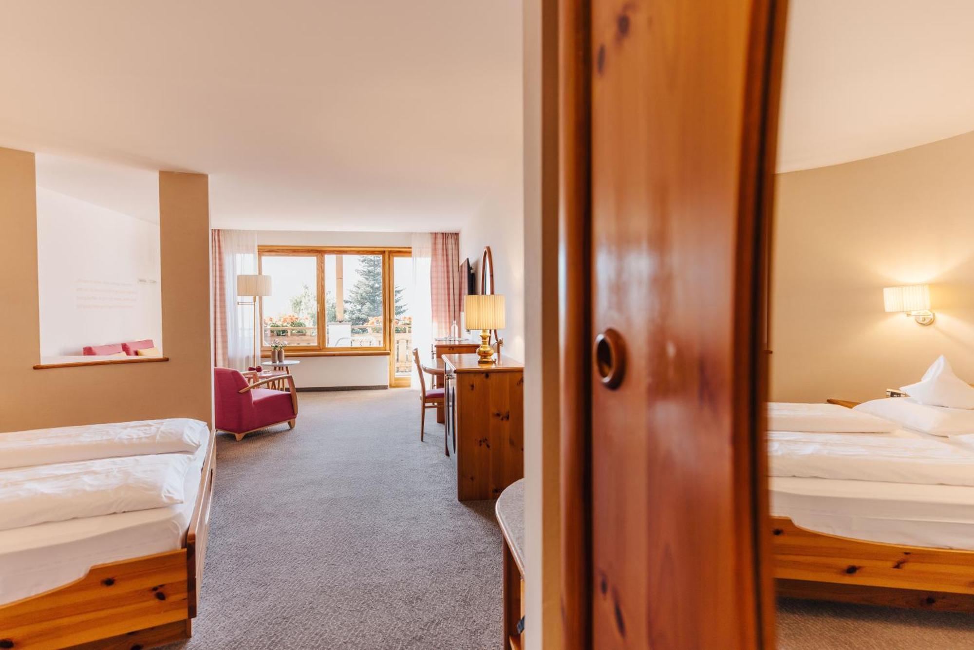 שנה Hotel Hohenwart מראה חיצוני תמונה